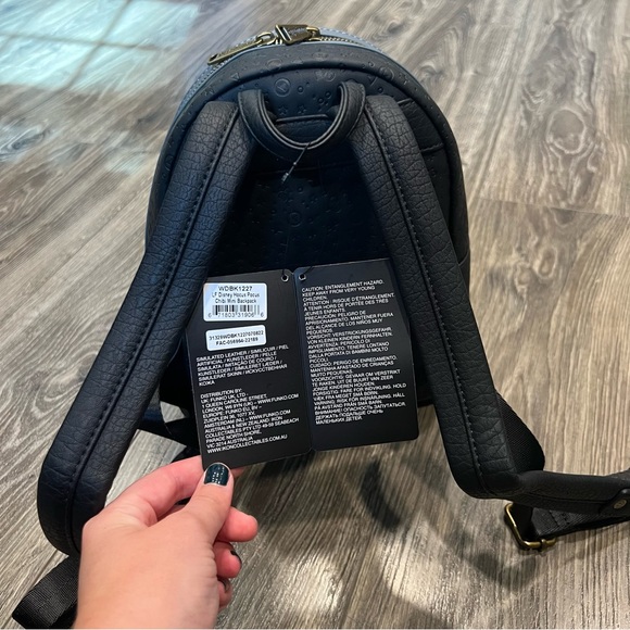 Disney Loungefly Hocus Pocus Chibi Mini Backpack - Picture 5 of 8